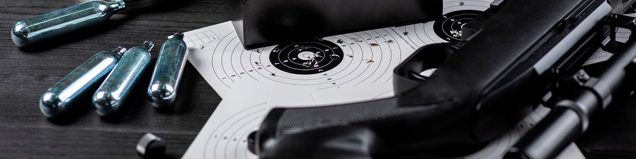 Como funciona o CO2 em armas home defense: pressão, autonomia e cuidados essenciais