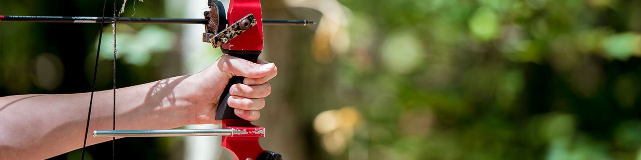 Tipos de arco e flecha: conheça os 4 principais + tabela comparativa!