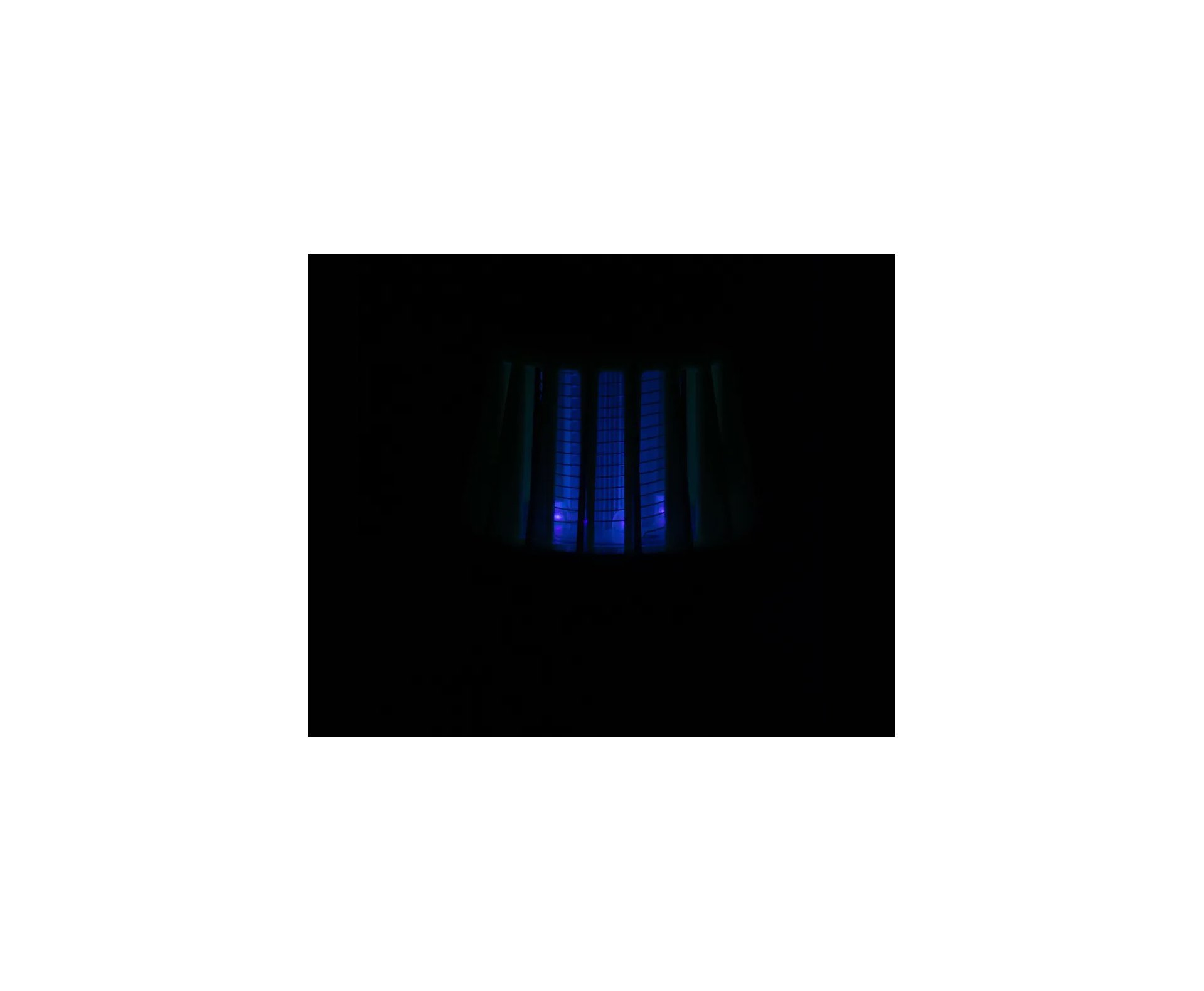 Lampião Hawapi Mata Mosquito 180 Lumens Entrada USB-C