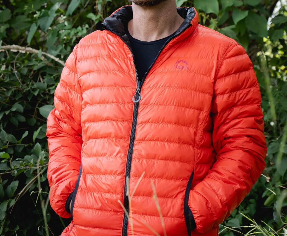 Jaqueta Kailash Puffer Dupla Face Pluma Ganso Feminina Preto e Laranja Escuro
