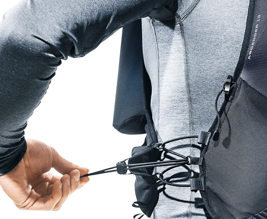 Mochila Deuter Ascender 13 - Preto