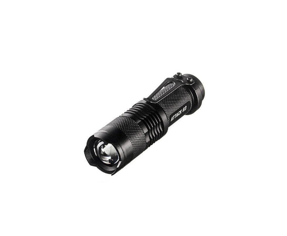Lanterna Invictus Attack R3 - Invictus
