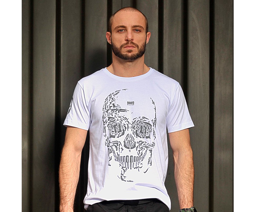 Camiseta Bravo Estampada Caveiras Arms -branca - P