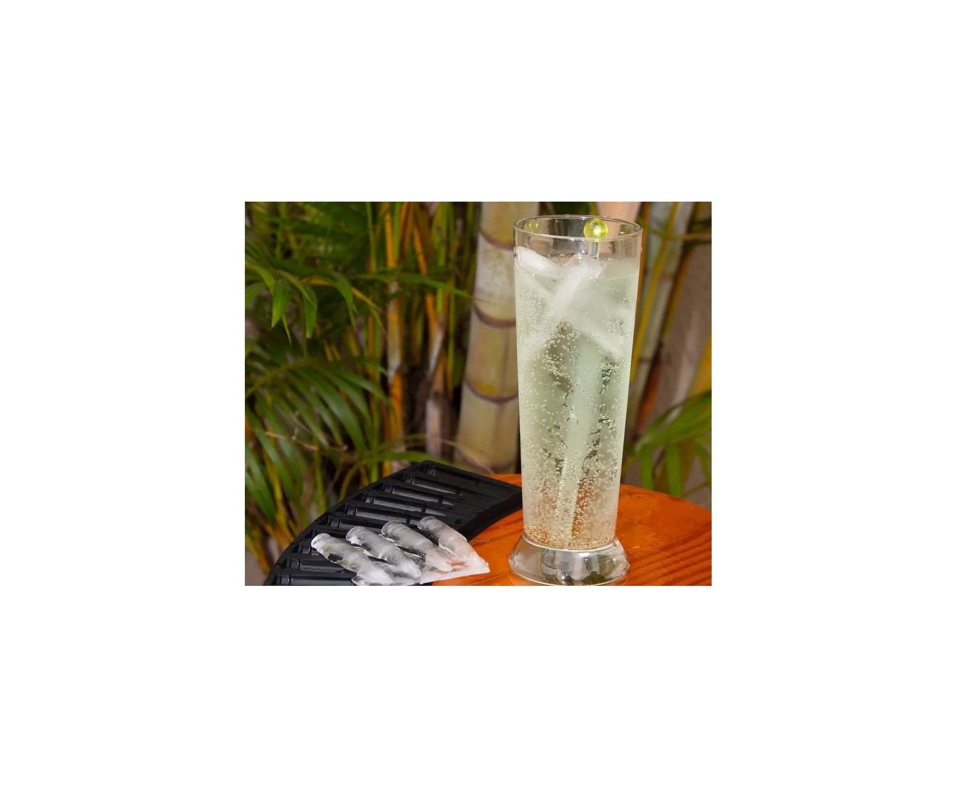 Forma De Gelo Com Formato De Bala Ak